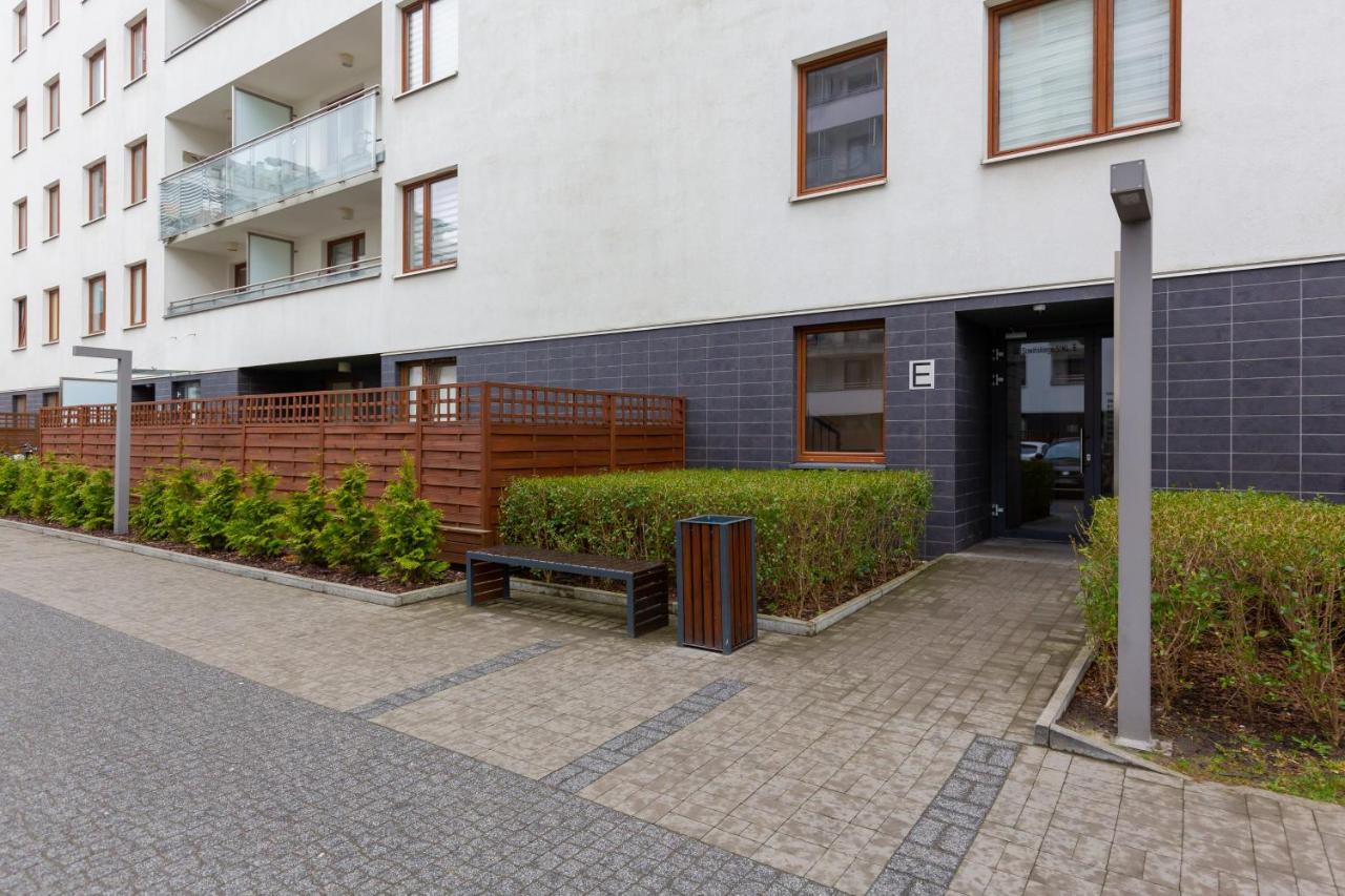 Apartment Na Woli Sowinskiego By Renters