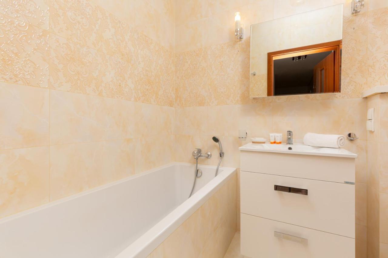 Na Woli Sowinskiego By Renters